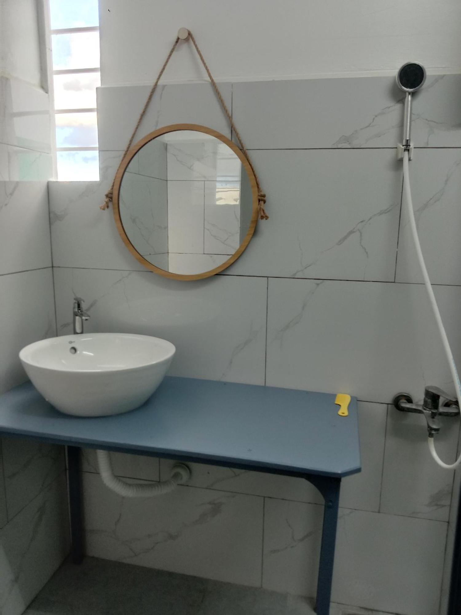 Nha Khach Ken Hotel Cà Mau Екстериор снимка
